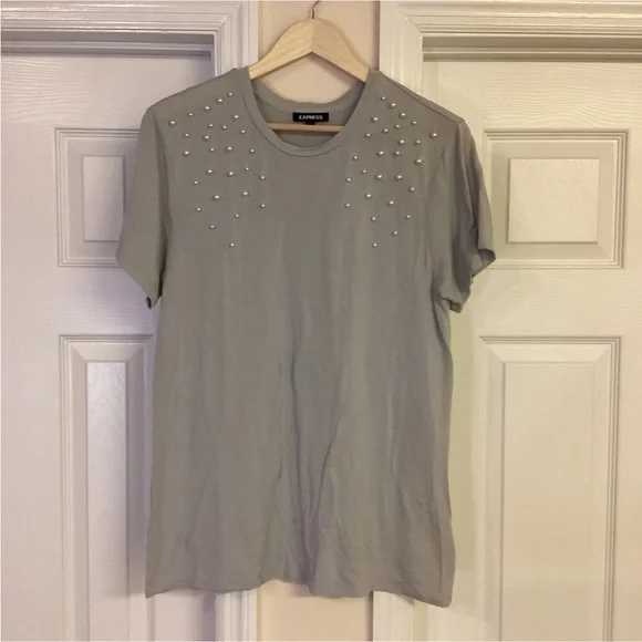 Express Gray Pearl Embellished T-Shirt - Picture 7 of 7